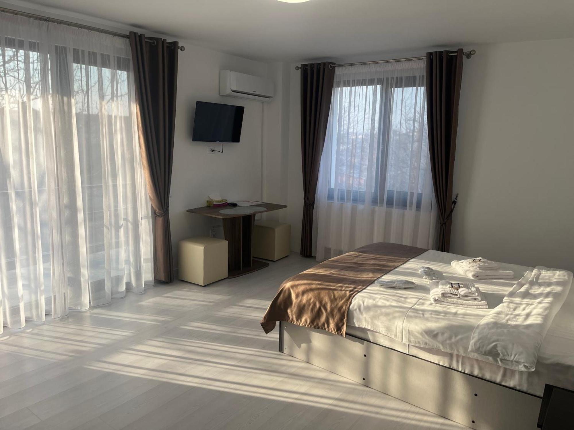 Hotel Palas Grand View Iasi Exterior foto